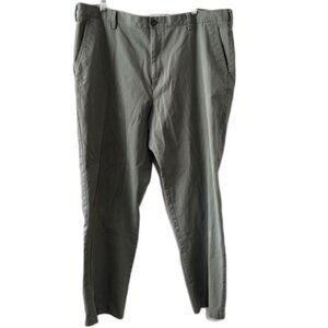 Dockers Classic Fit Gray Chino Pants 40 x 32